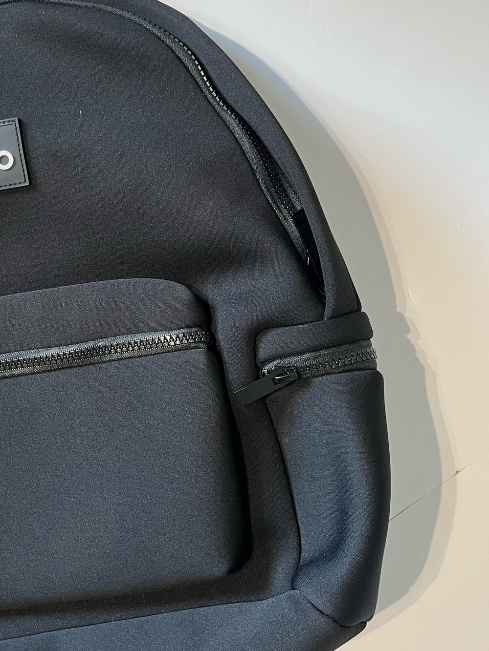 NEW Alo Yoga Stow Neoprene Backpack Black w/ Pouch Purse A0481U - Picture 13 of 15